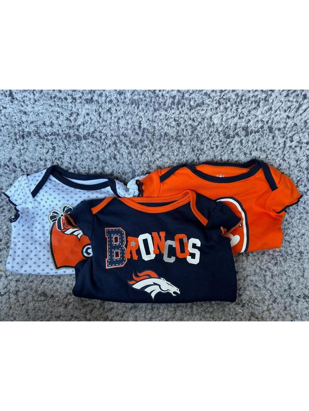 NFL Denver Broncos Baby Girl 3 Pc Bodysuit Set 0-3M NWOT